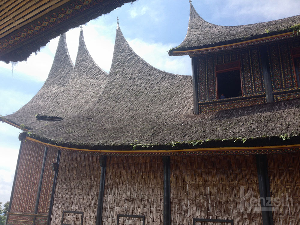Paket Wisata Istana Pagaruyung